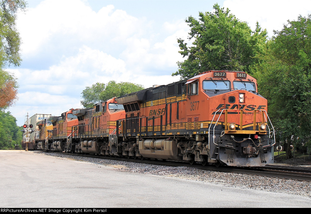 BNSF 3677